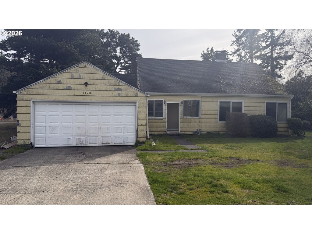4173 Highway 101 N, Gearhart