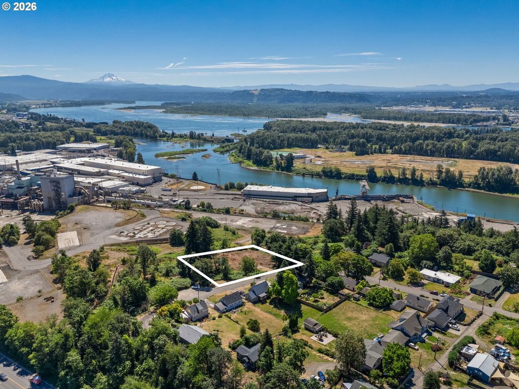 512 Nw Elm St, Camas