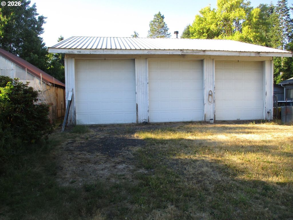 B St 6, Vernonia