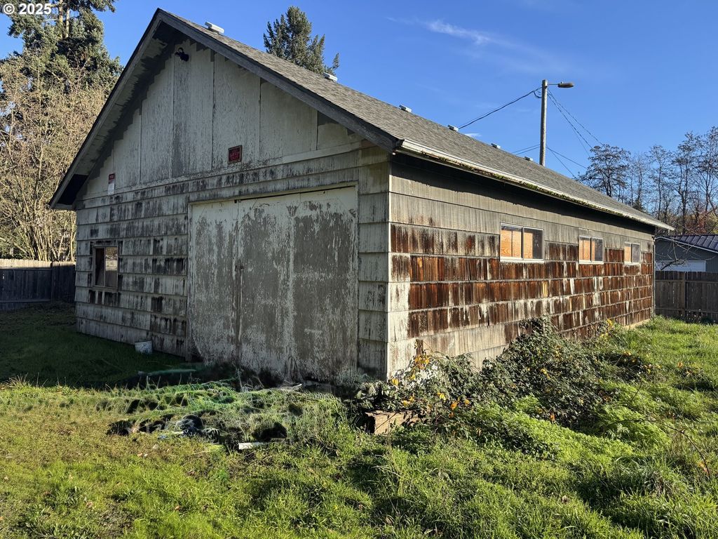 Elmira Rd, Eugene
