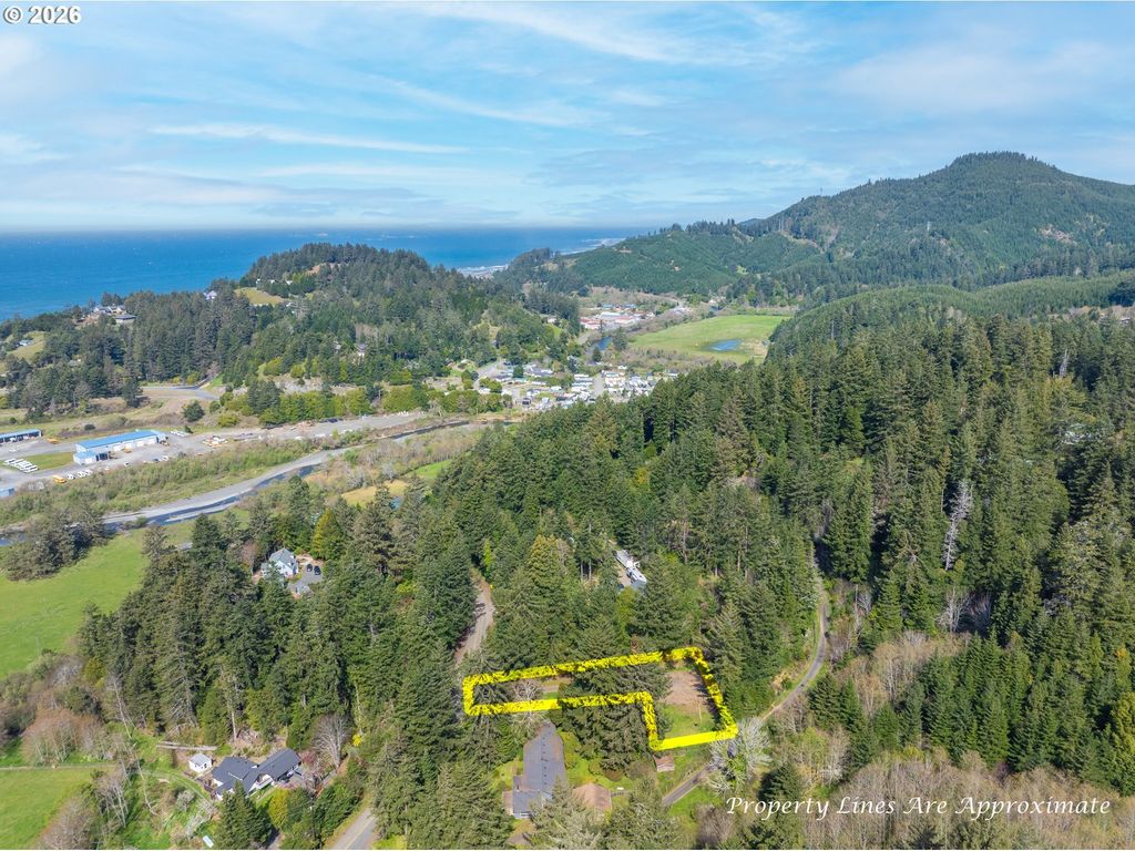28397 Mateer Rd, Gold Beach