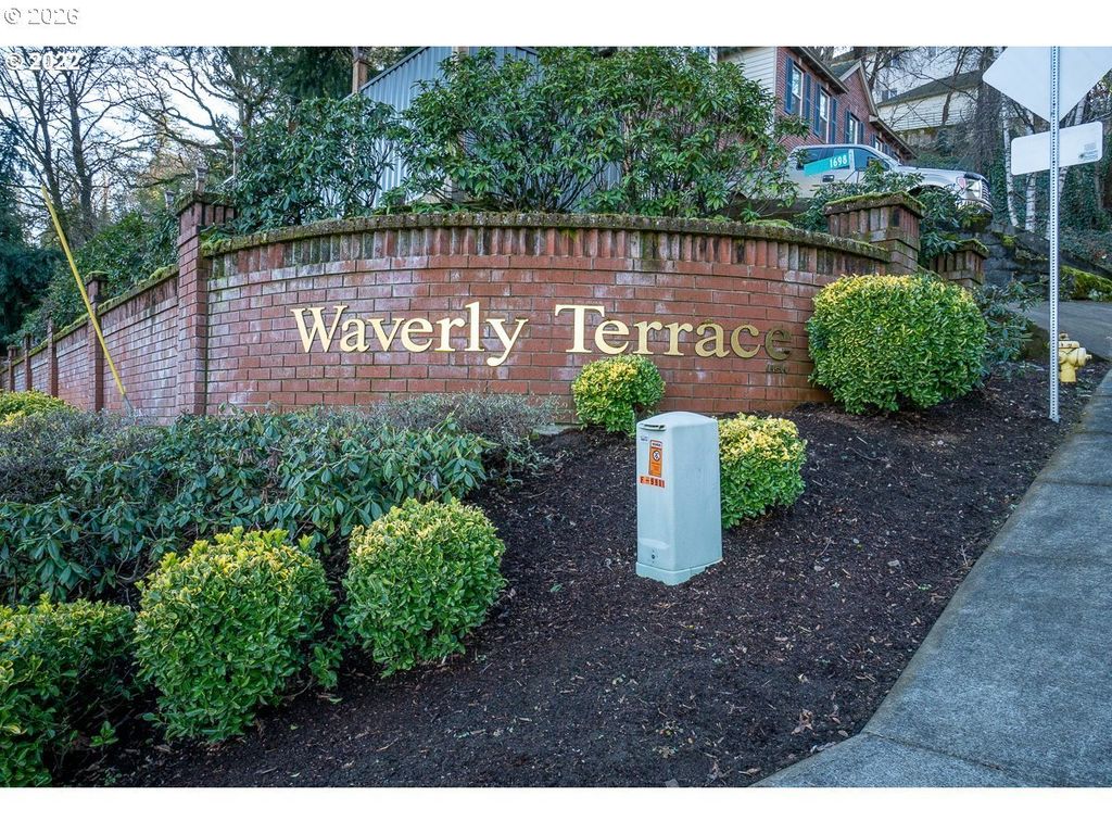 1686 Se Mcbrod Ave, Milwaukie