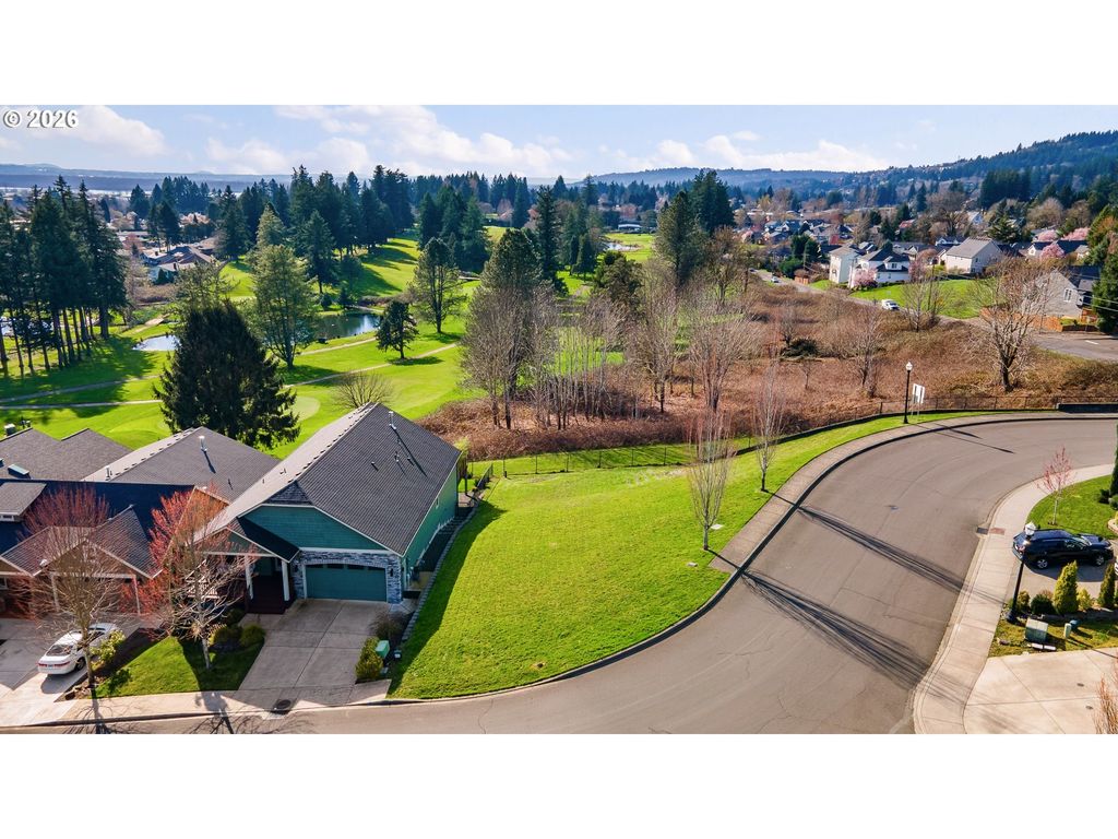 925 Fairway Dr, Washougal