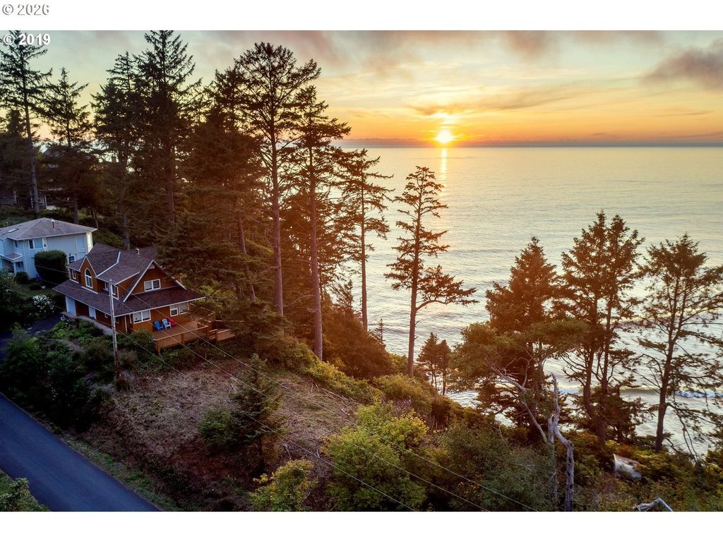 S Beach Rd, Neskowin