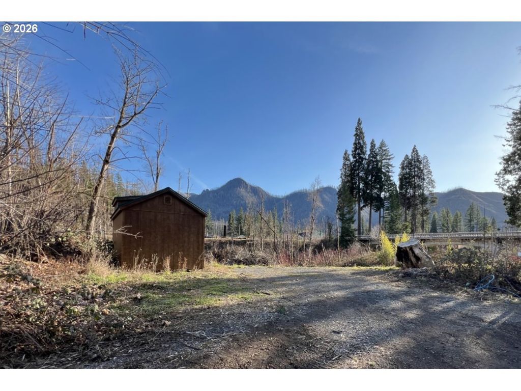91241 Blue River Rd, Blue River