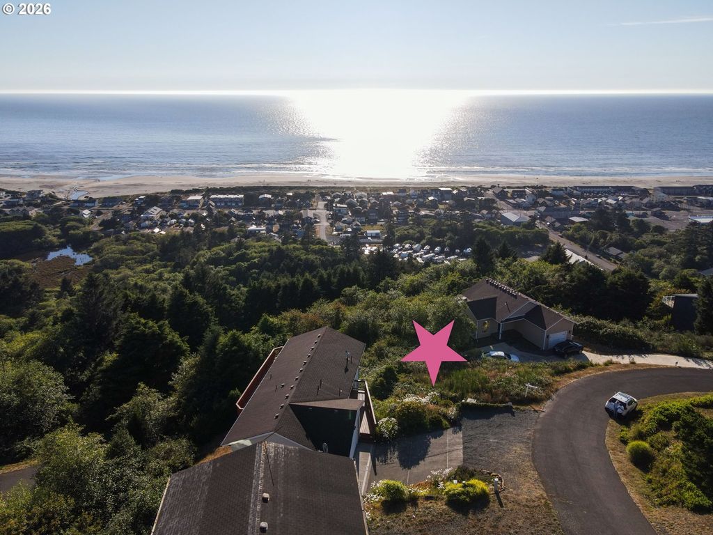Longview Loop, Rockaway Beach