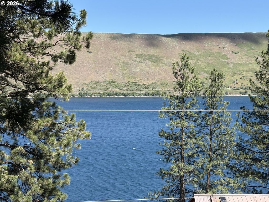 Lakeshore Dr, Wallowa Lake