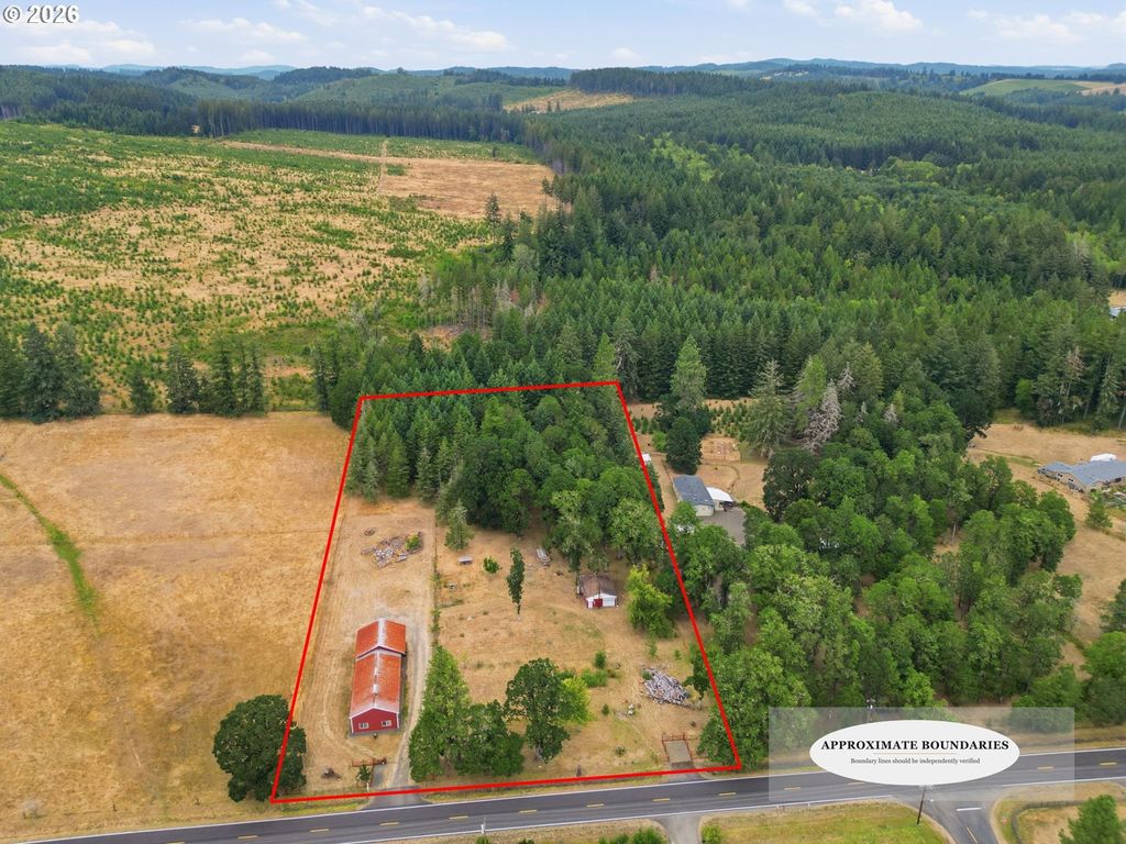 24137 Warthen Rd, Elmira