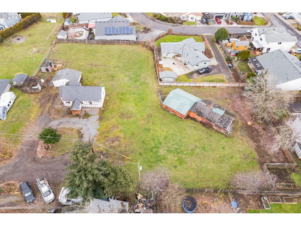 13548 Gaffney Ln, Oregon City