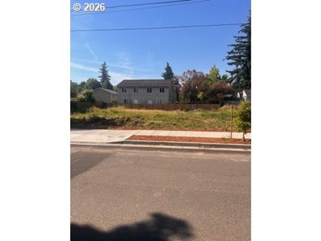 8770 Se Brooklyn St, Portland