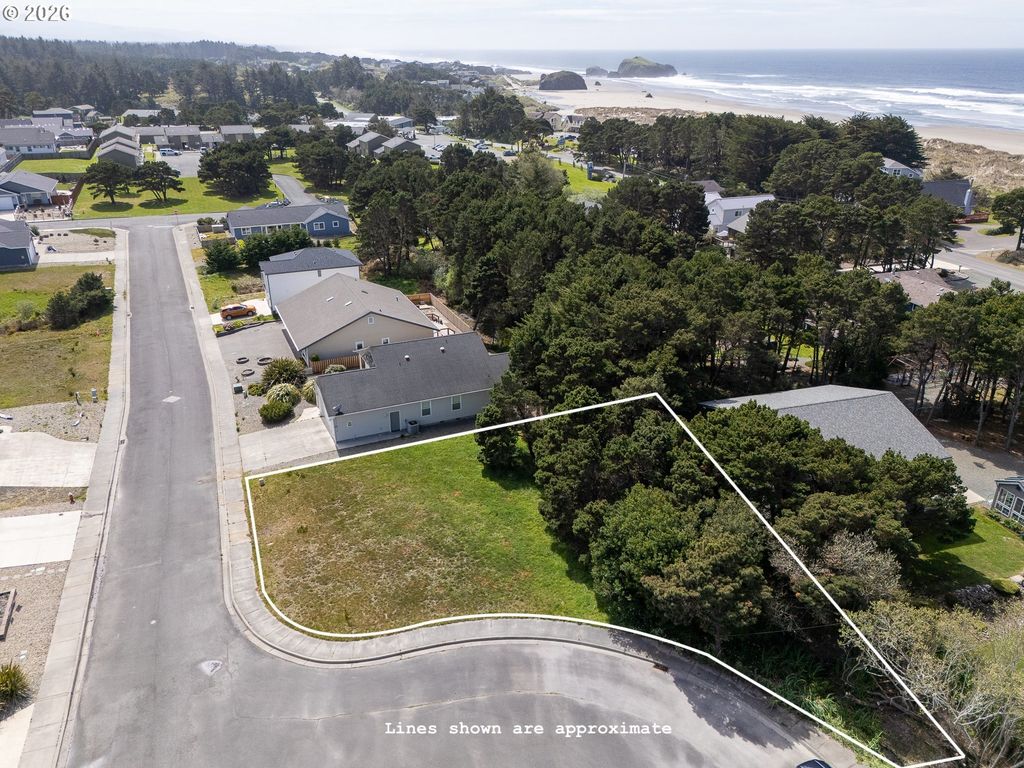 3122 Periwinkle Ln Sw 5, Bandon