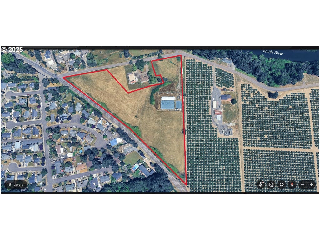 790 Se Neck Rd, Dayton