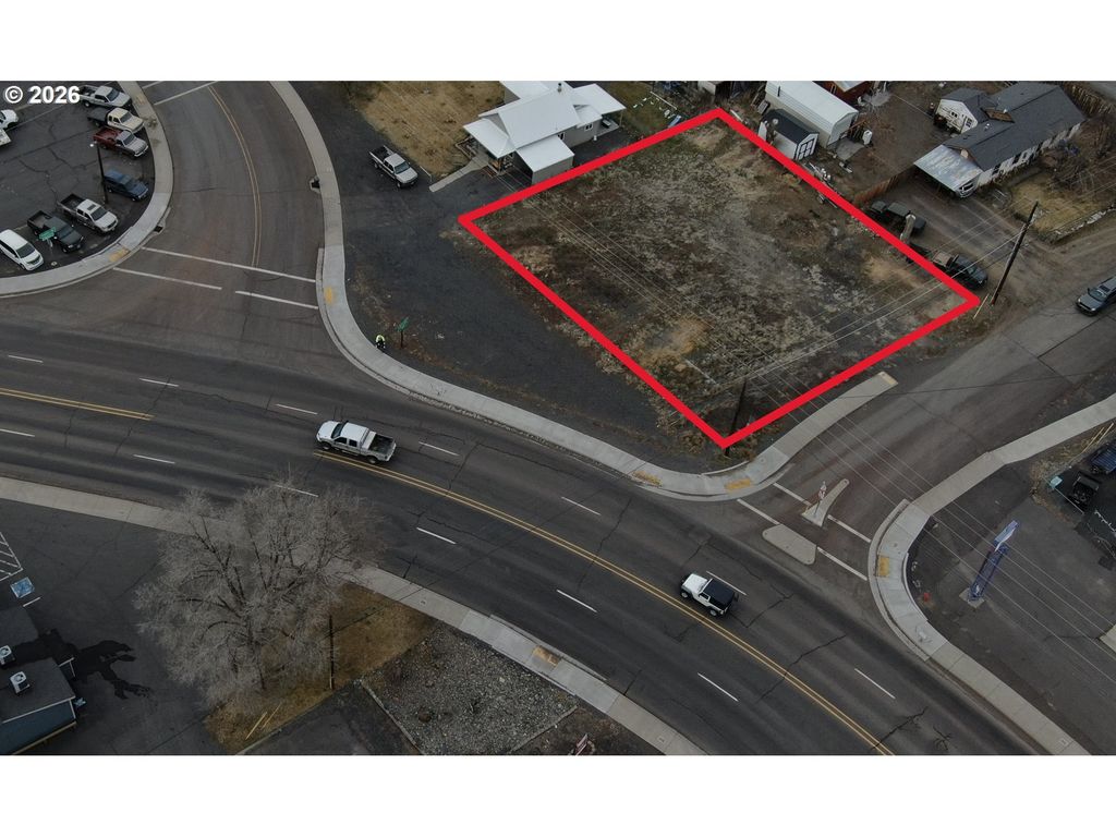 36 N Grand Ave, Burns