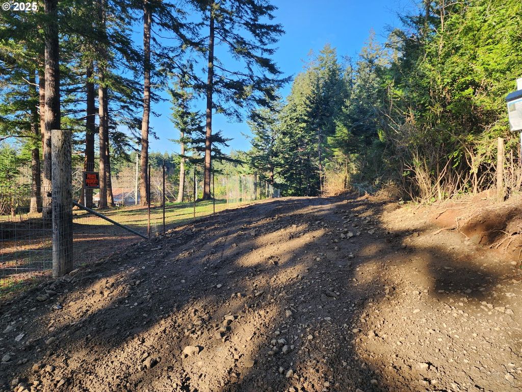 Averill Hill Rd, Port Orford