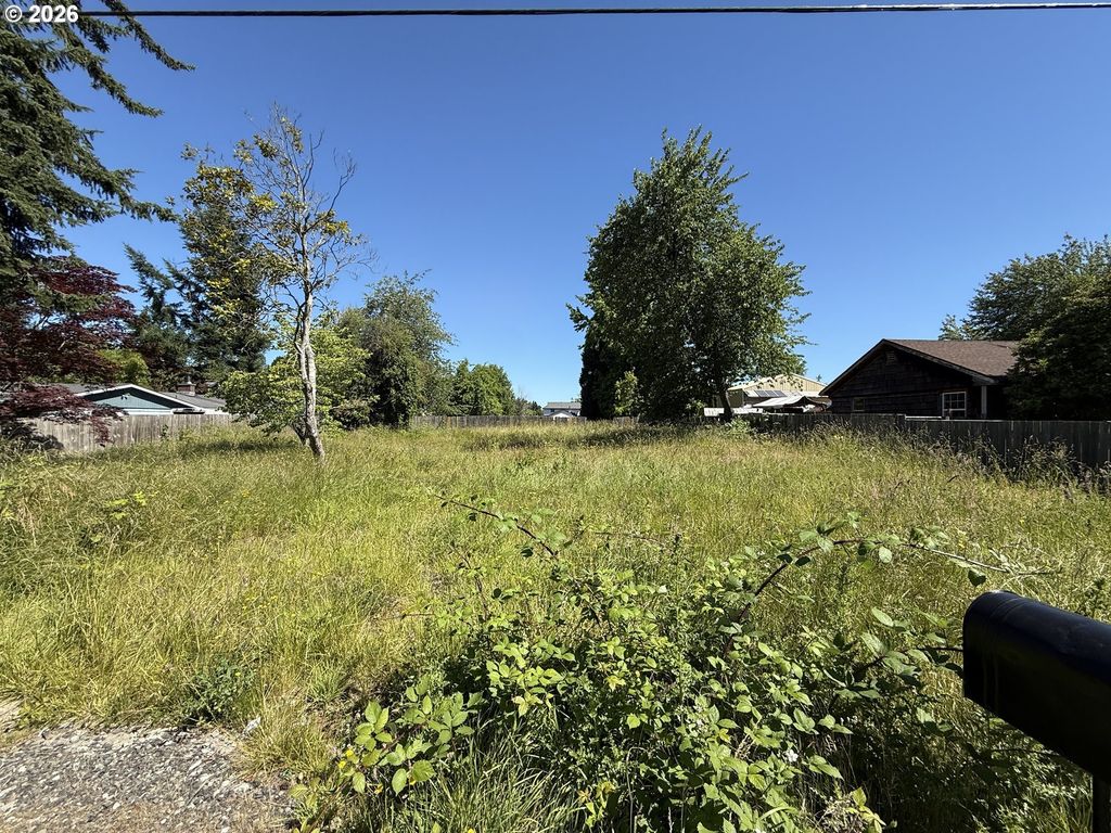 3777 Se 14th St, Gresham