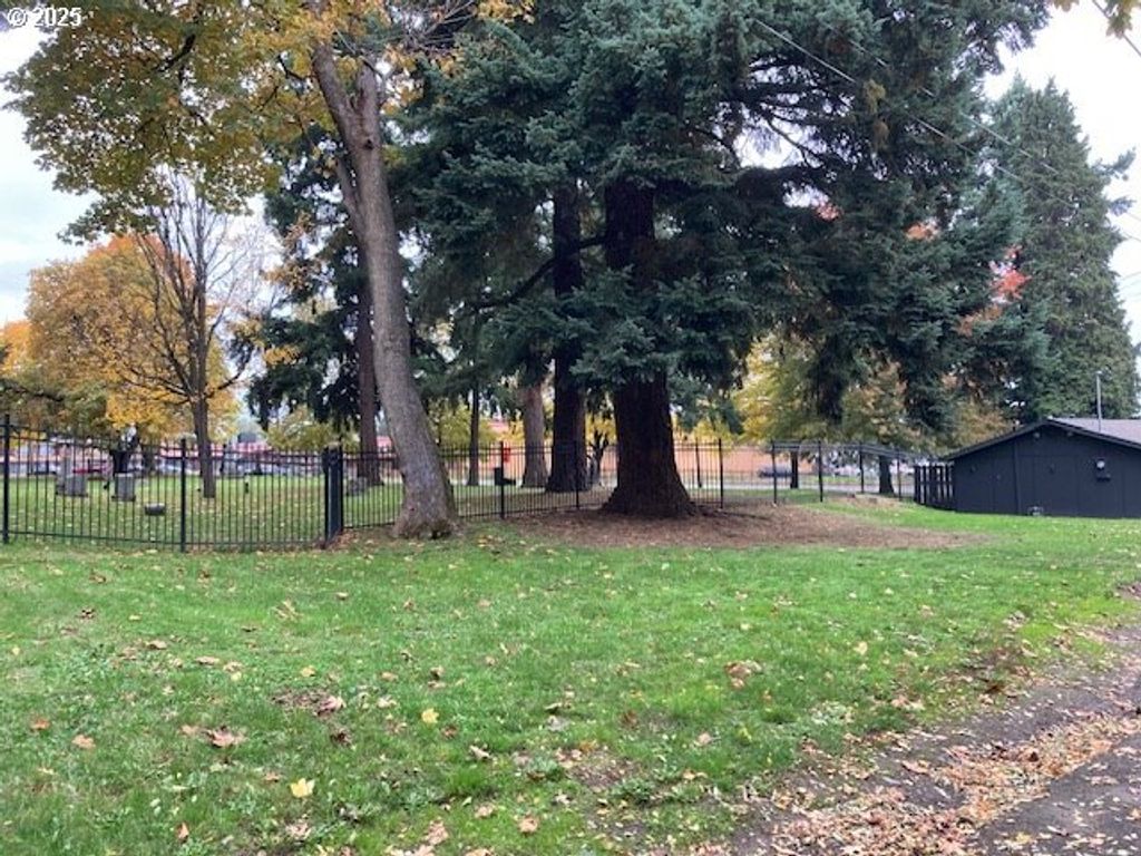 4855 Ne 99th Ave, Portland