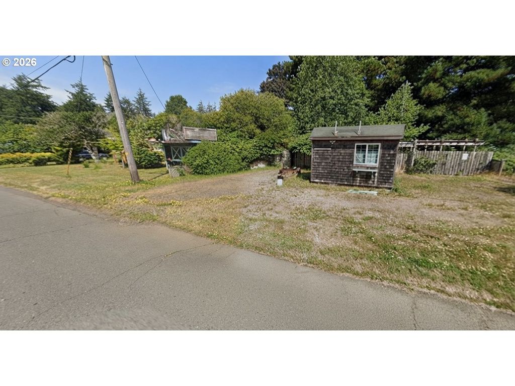 1155 Pacific Dr, Hammond