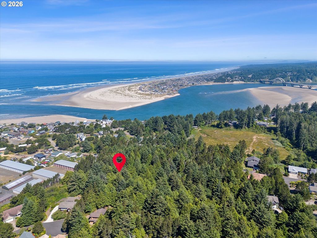 300 Tl Sw Forestry Ln, Waldport