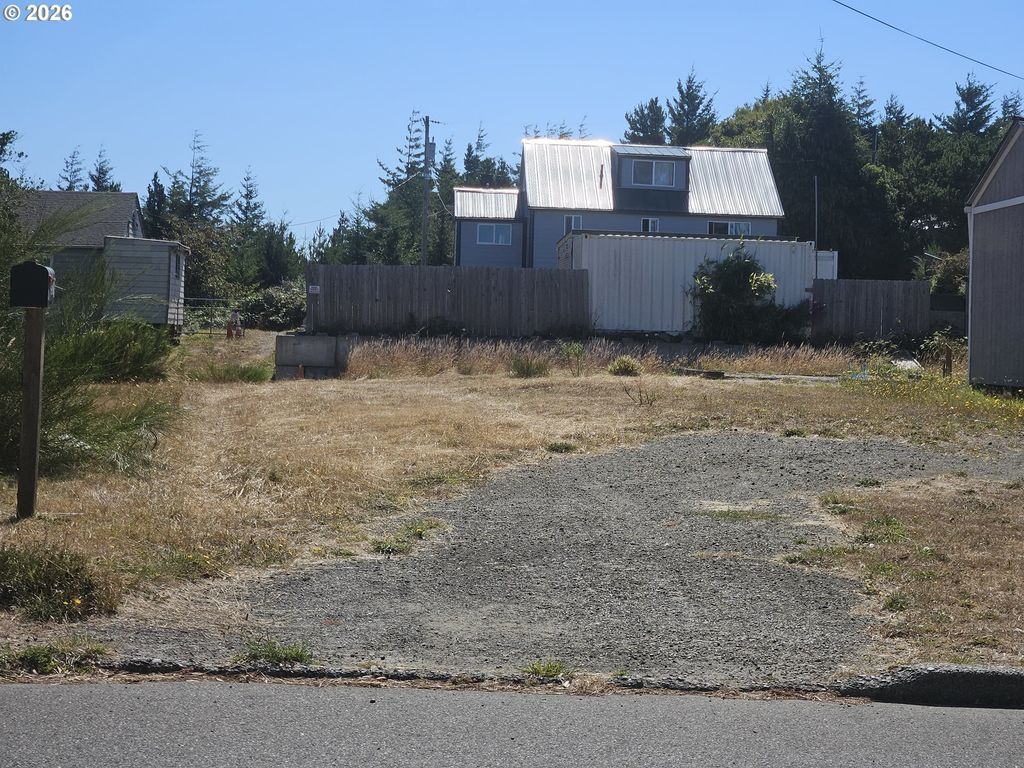 N Cammann, Coos Bay