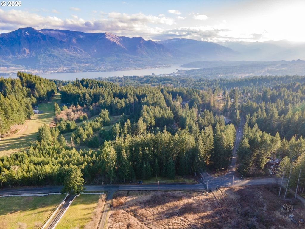 Loop Rd, Stevenson