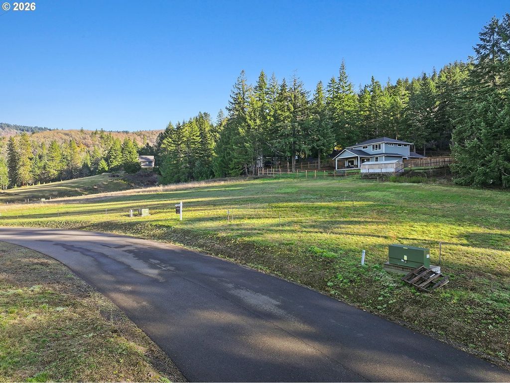 Lot 19 Husum Greens, White Salmon