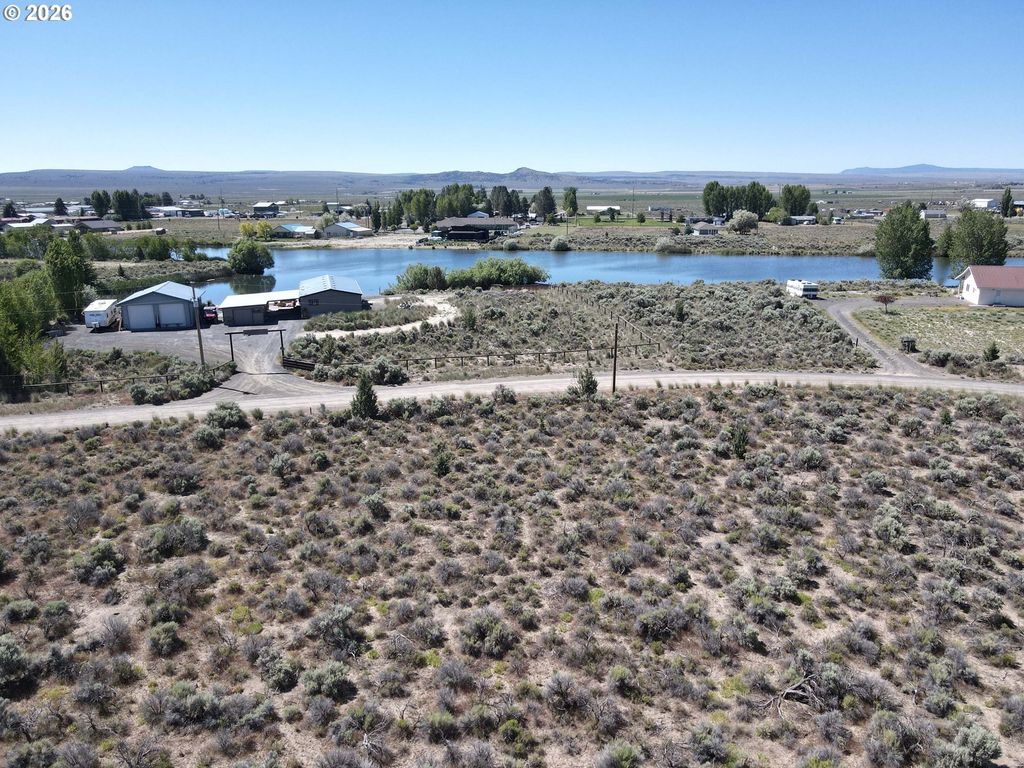 Elm Ln 7000, Christmas Valley