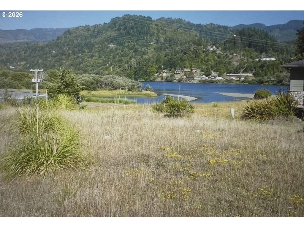 316 Hume, Gold Beach