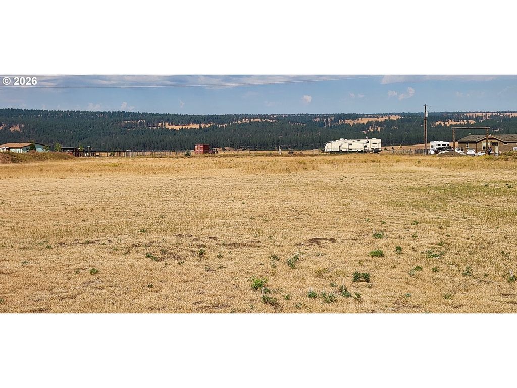 303 W Despain St, Ukiah