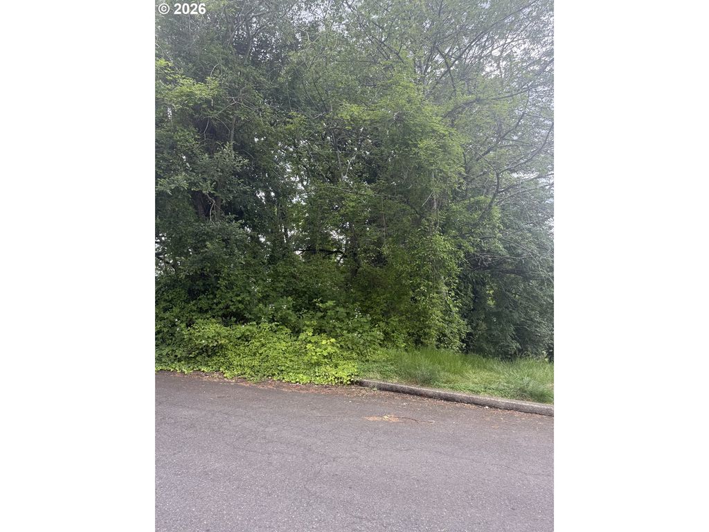9821 Sw 34th Pl, Portland