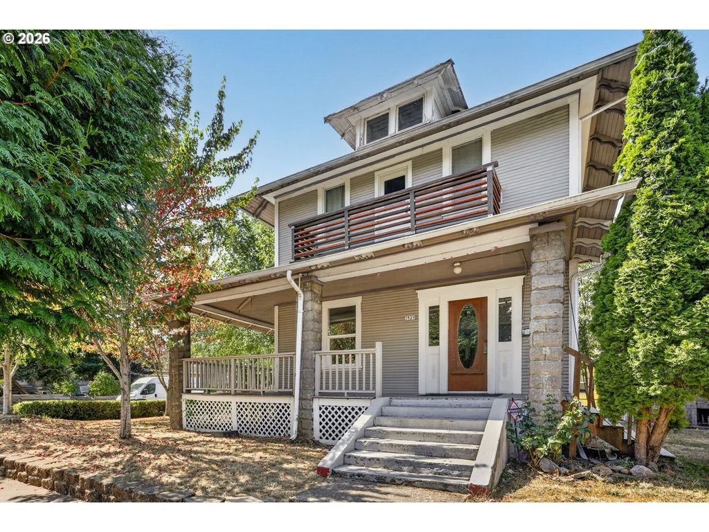 3929 Se 70th Ave, Portland