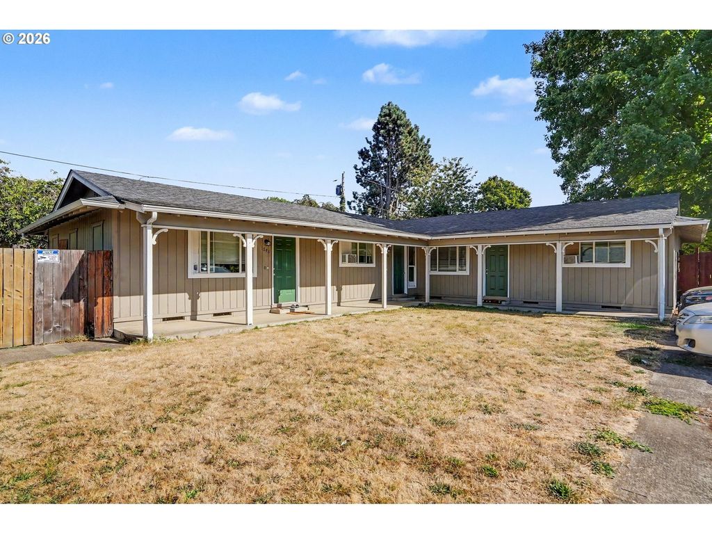 1848 Lansing Ave Ne, Salem