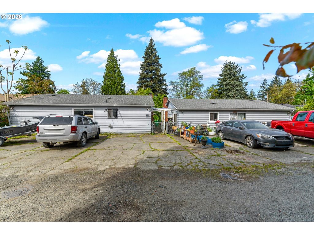 3713 M St, Vancouver