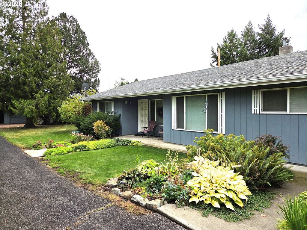 2803 N Depot St, La Grande