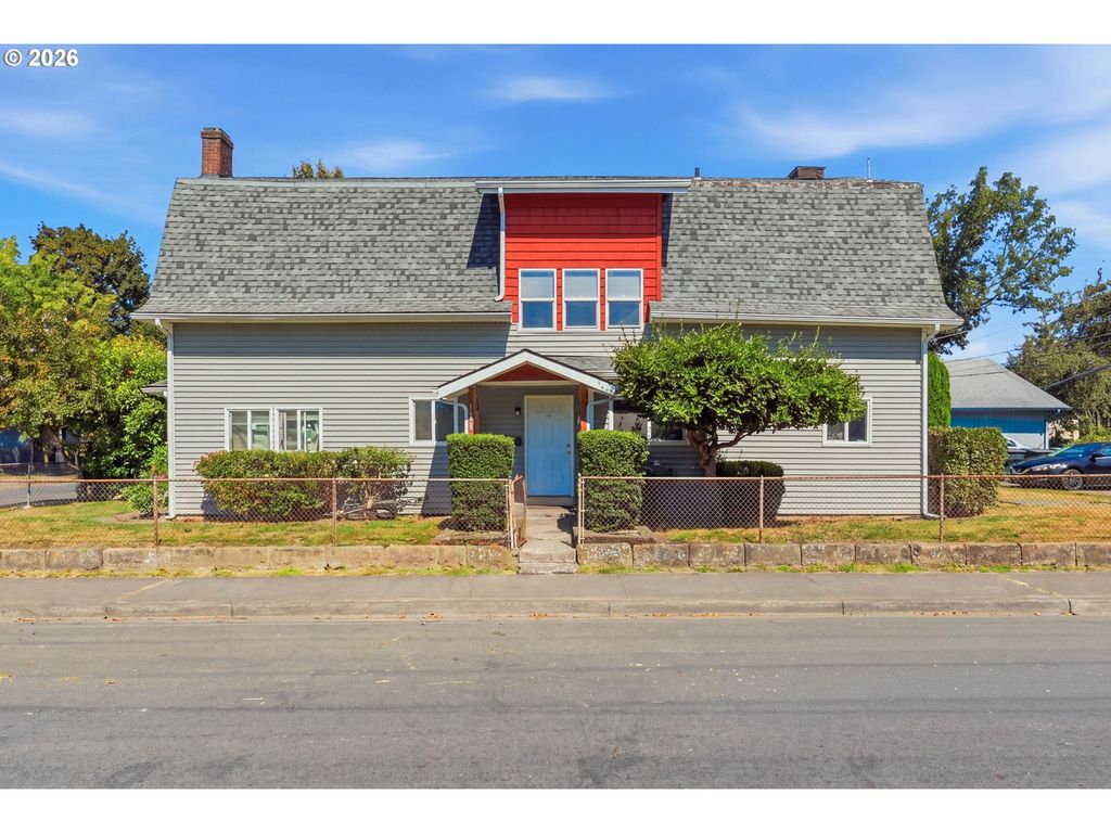 302 17th Ave, Longview