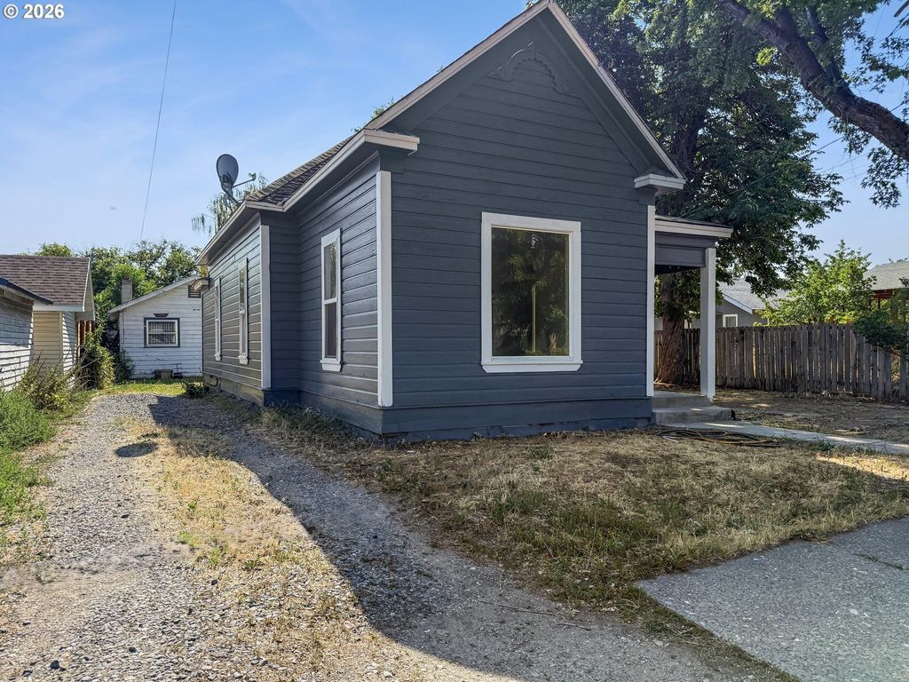 2530 5th St, Baker City