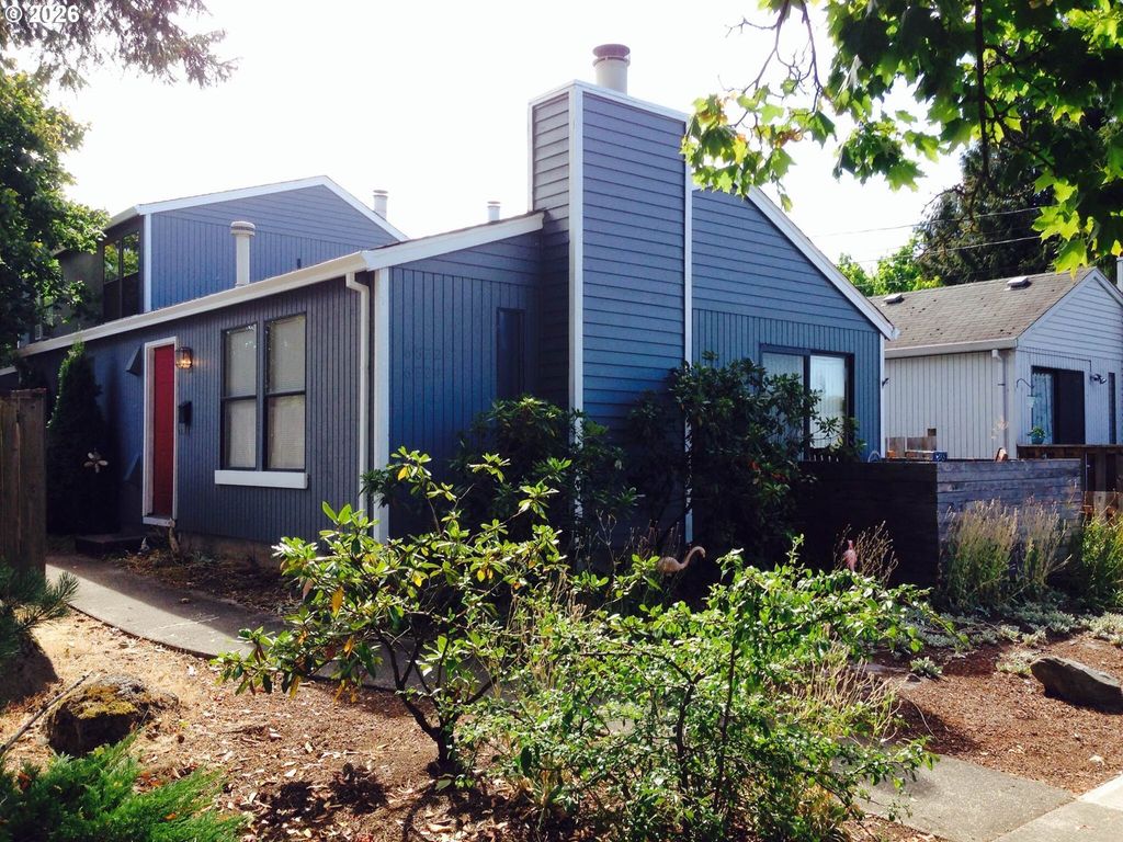 6822 Se Woodstock Blvd, Portland