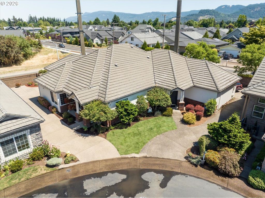 2063 Lake Wind Dr, Eugene