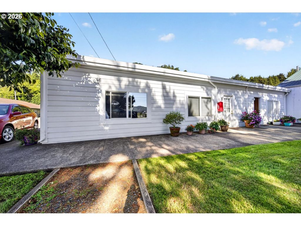 160 Spring St, Gardiner