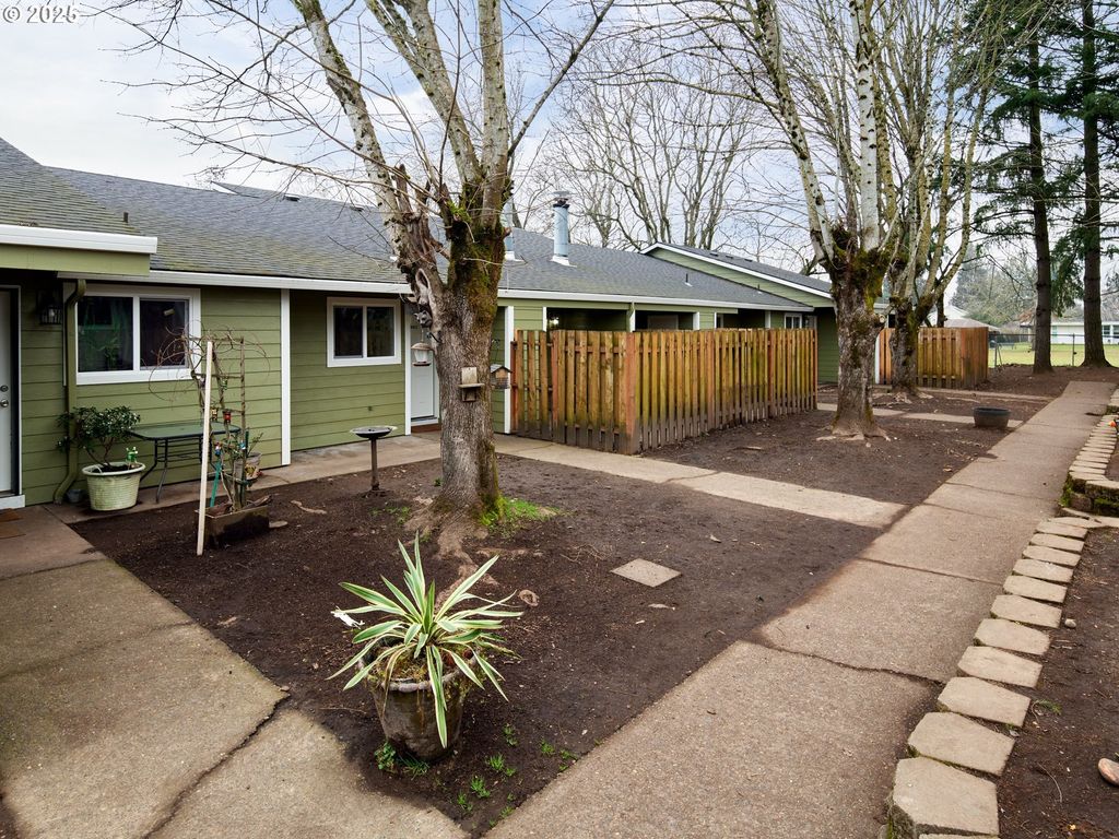 9001 Se Clackamas Rd, Clackamas