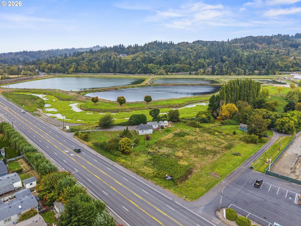 5824 Ocean Beach Hwy, Longview