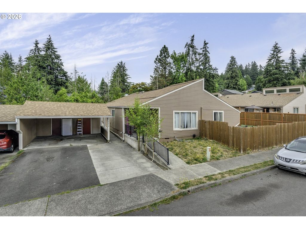 1426 Village Park Pl, West Linn