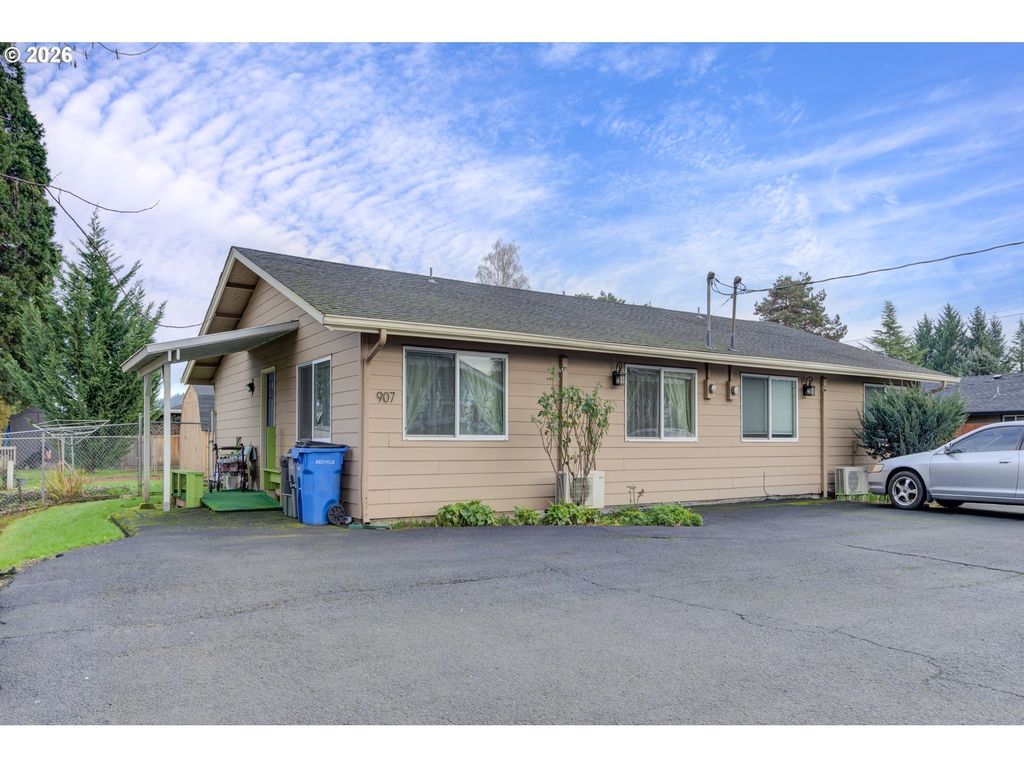 907 Ne 1st Ave, Battle Ground