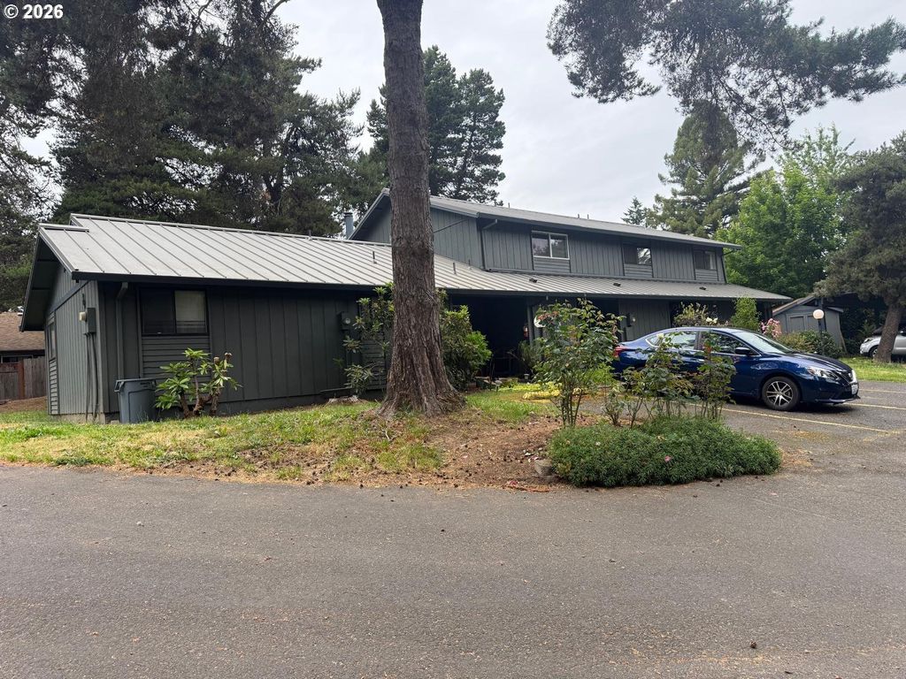 12369 Sw Walnut St, Portland
