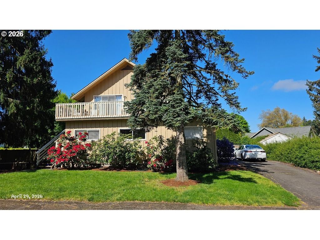 488 Walnut Ln, Eugene