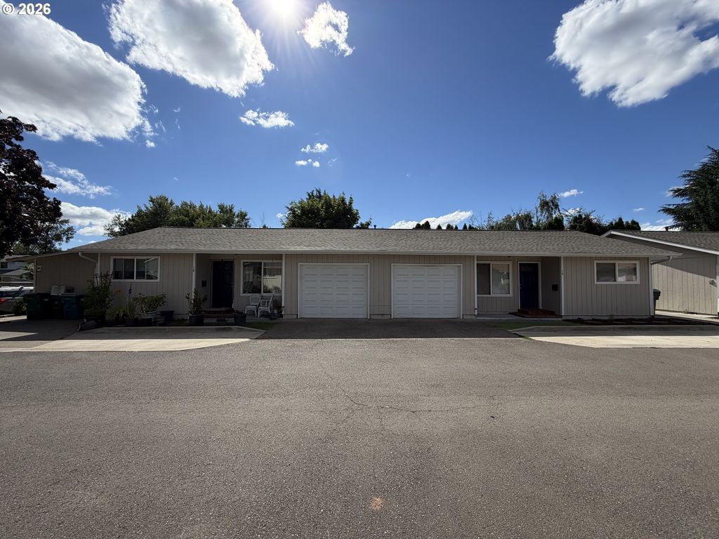 504 E 9th 14 St, Newberg