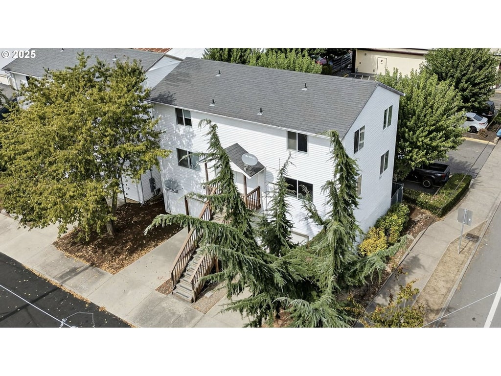 2525 Se 136th, Portland