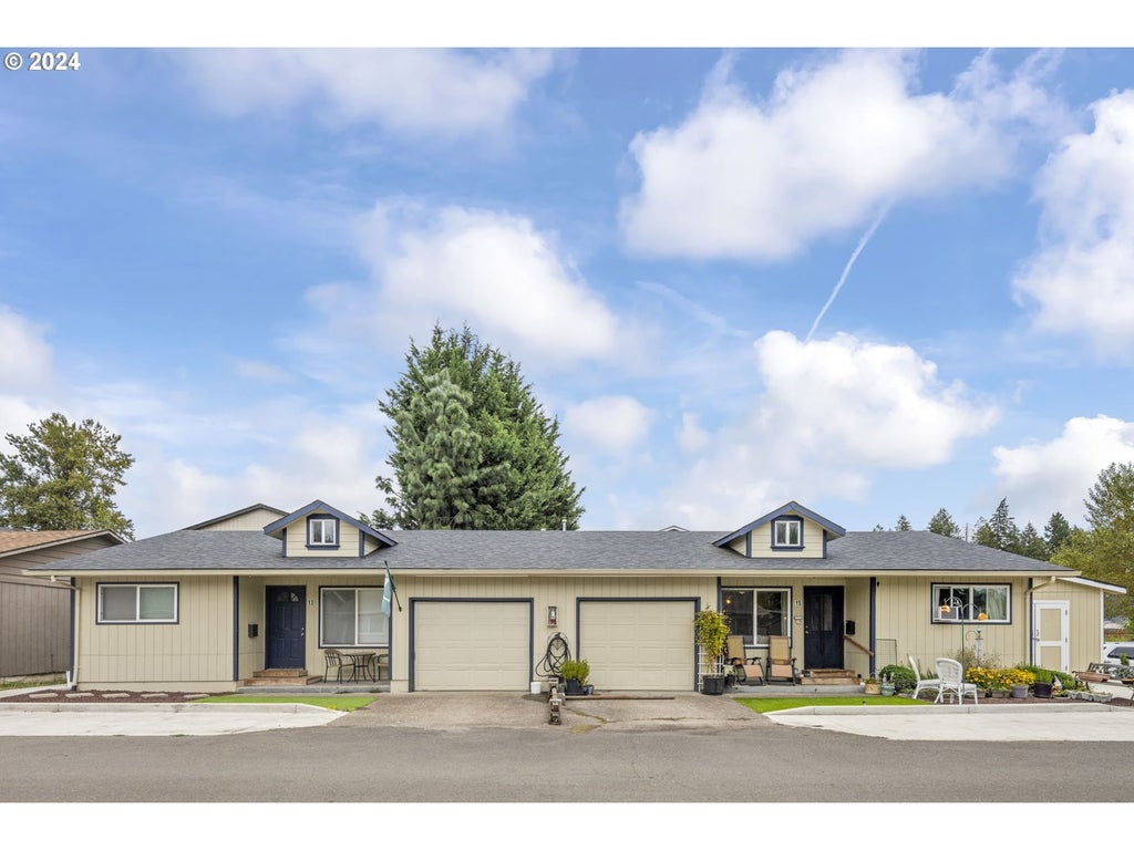 504 E 9th 13 St, Newberg