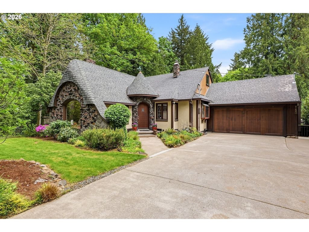 6164 Sw Capitol Hwy, Portland
