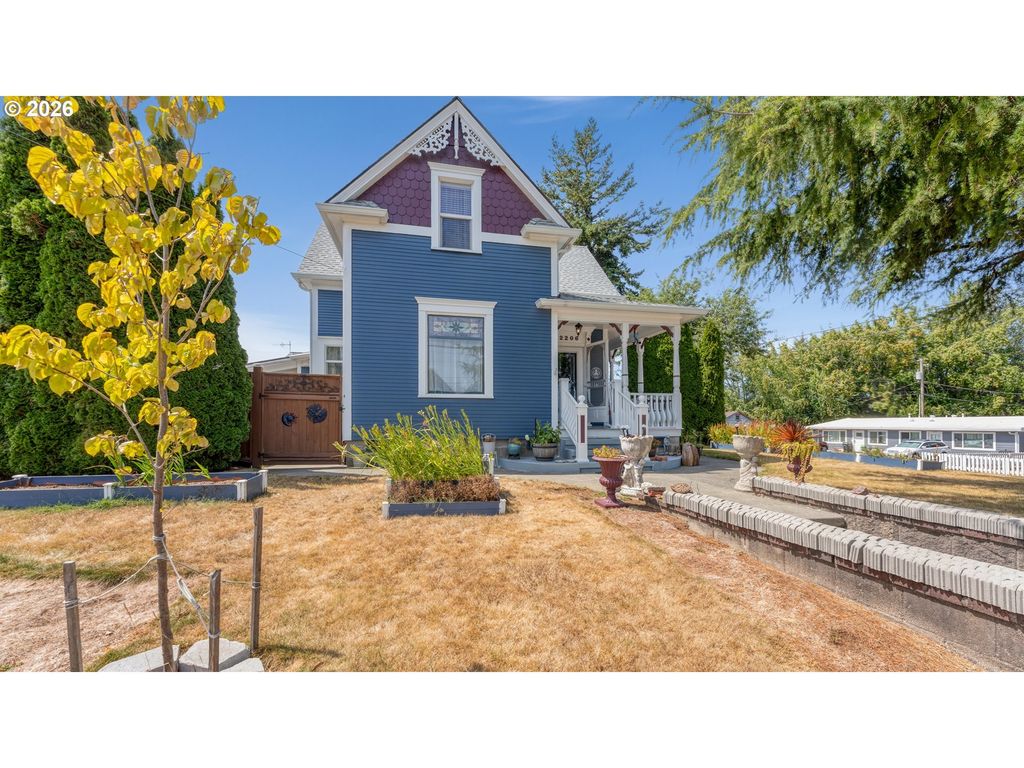 2206 Marion St, North Bend