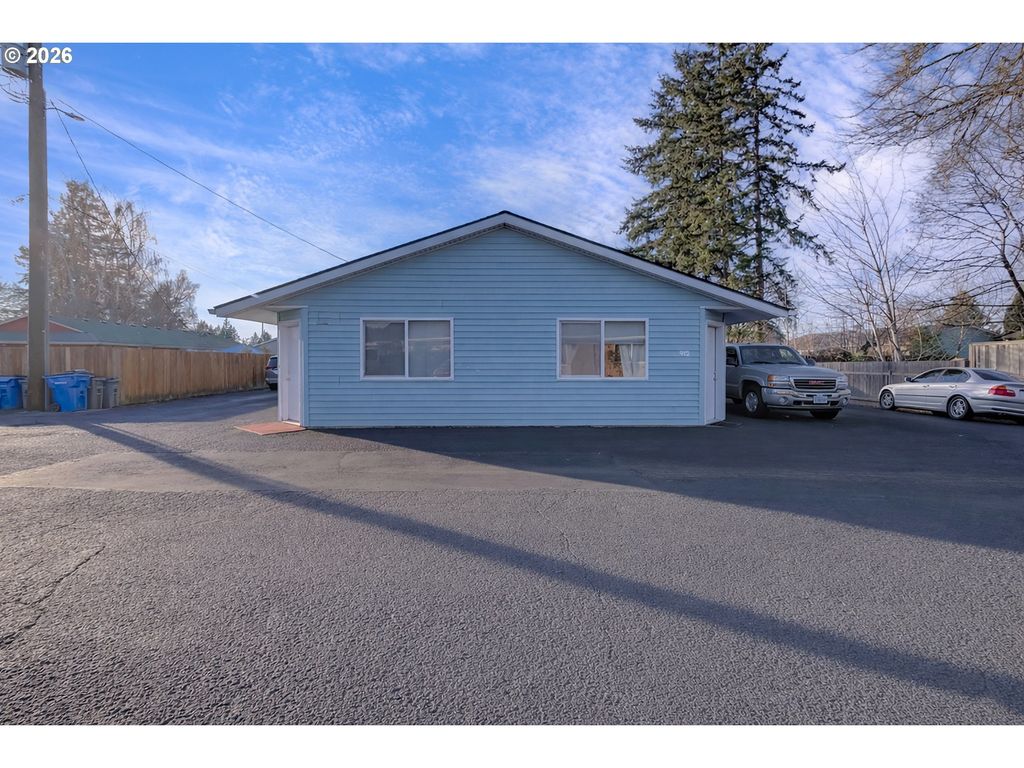 908 Ne 1st Ave, Battle Ground